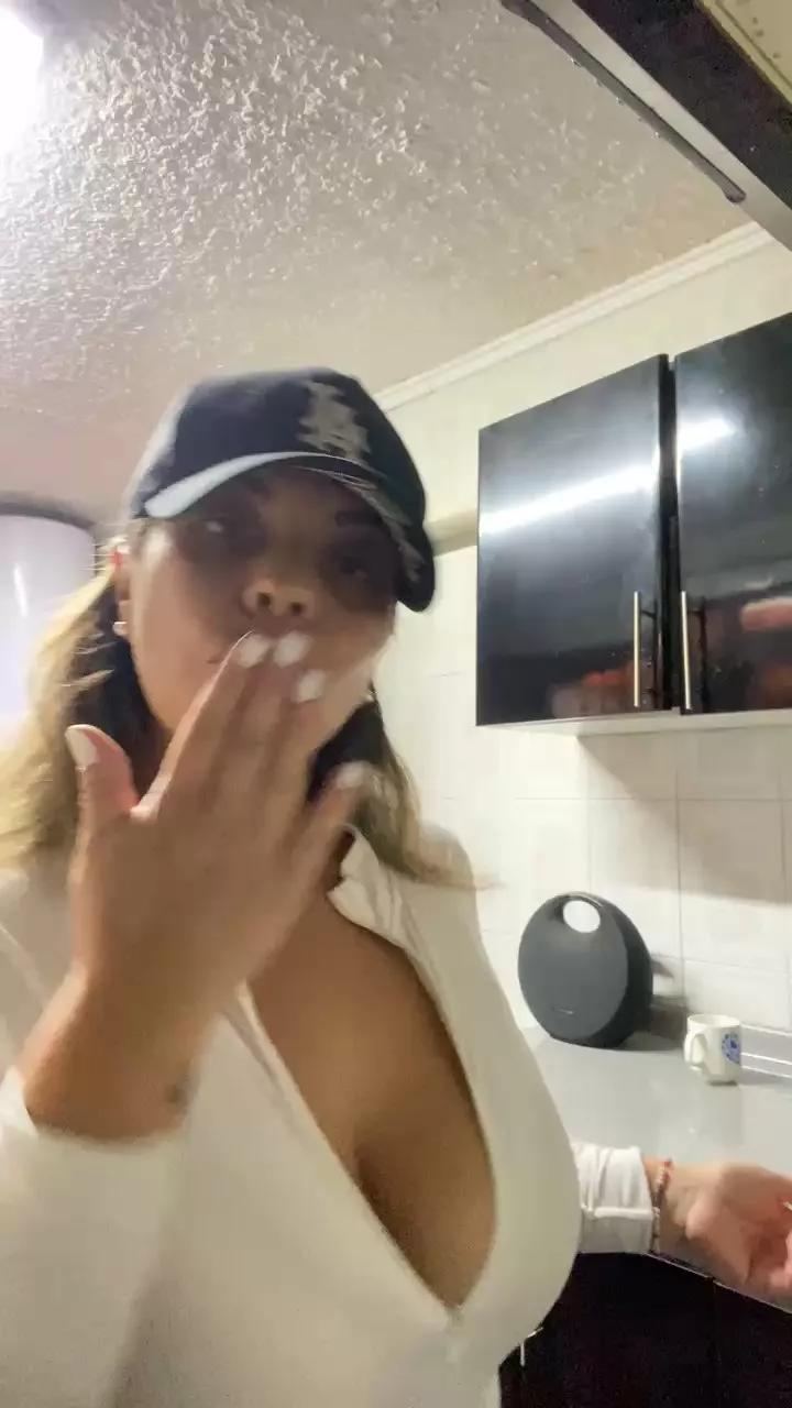 Photos of Almendra_Ale999 from Cam4 is Freechat