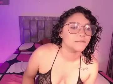 antonella_latin_curvy from Chaturbate is Freechat
