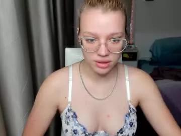 ary_little from Chaturbate is Freechat