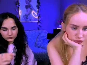 Teen sex cams free adult cams: check-out the satisfaction of conversing and c2c with our stunning models, who will teach you all about seduction and dreams with their smoking hot shapes.