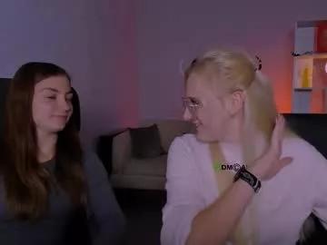 Teen sex cams free adult cams: check-out the satisfaction of conversing and c2c with our stunning models, who will teach you all about seduction and dreams with their smoking hot shapes.