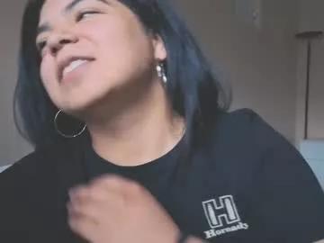 kimmiakiss22 from Chaturbate