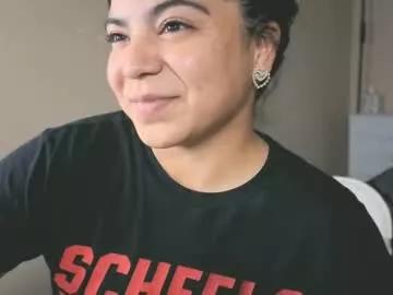 kimmiakiss22 from Chaturbate