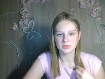 kissisabella from Chaturbate