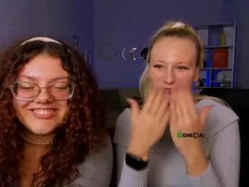 Teen sex cams free adult cams: check-out the satisfaction of conversing and c2c with our stunning models, who will teach you all about seduction and dreams with their smoking hot shapes.