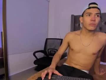 Teen sex cams free adult cams: check-out the satisfaction of conversing and c2c with our stunning models, who will teach you all about seduction and dreams with their smoking hot shapes.