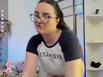miraluccian from Chaturbate is Freechat