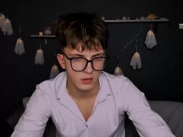 travis_wolf_ from Chaturbate is Freechat