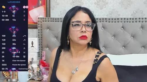 angelinadeleon from Cherry is Freechat