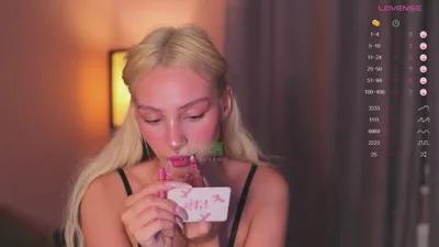 babeholly from Cherry is Freechat