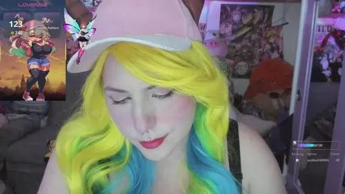Photos of cannddynew from Cherry is Freechat