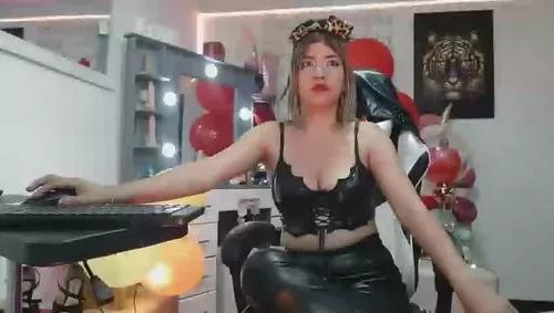 Teen sex cams free adult cams: check-out the satisfaction of conversing and c2c with our stunning models, who will teach you all about seduction and dreams with their smoking hot shapes.
