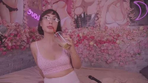 lanalol from Cherry is Freechat