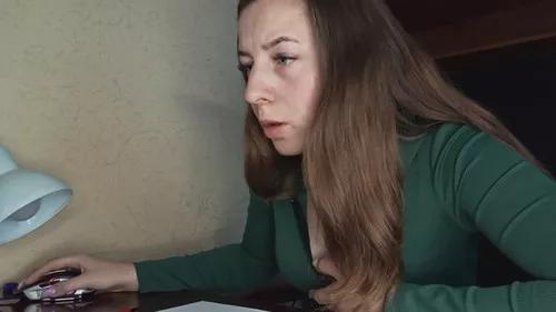 moodypeach from Cherry is Freechat