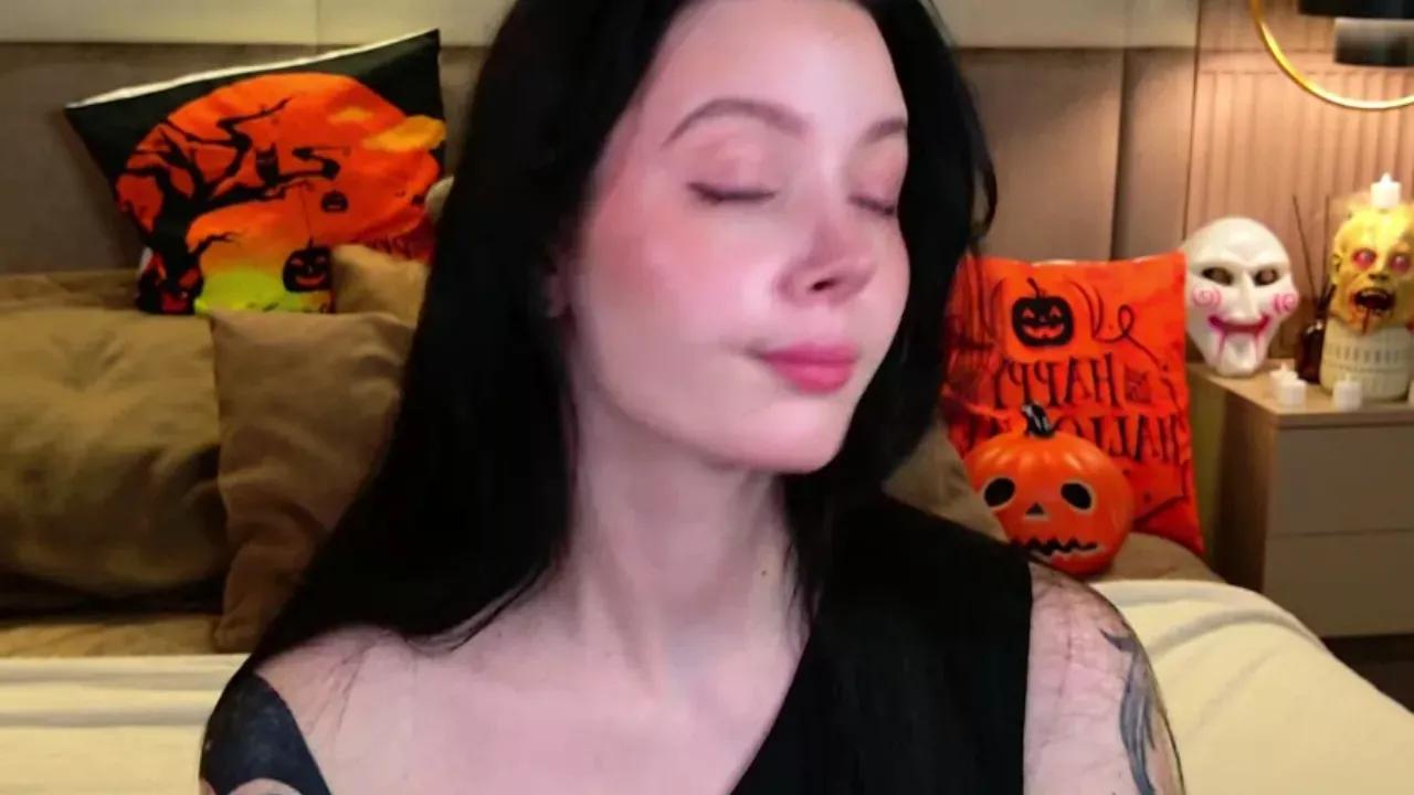 nicolepurton from Cherry is Freechat