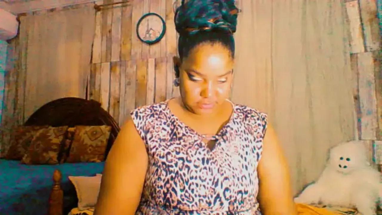 sarahlove16 from Cherry is Freechat
