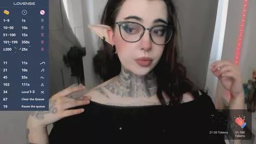 sweetiedixi from Cherry is Freechat