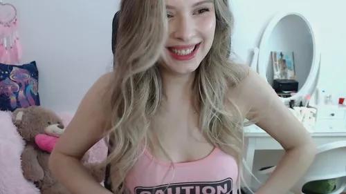 Teen sex cams free adult cams: check-out the satisfaction of conversing and c2c with our stunning models, who will teach you all about seduction and dreams with their smoking hot shapes.