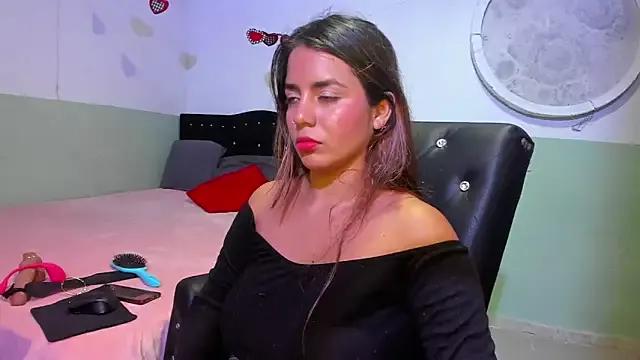 1julianasalazar from StripChat is Freechat