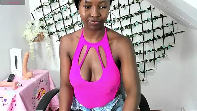 24sophia from StripChat is Freechat