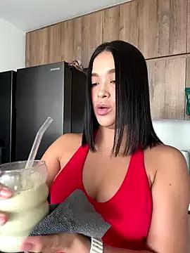 _AnaMilan from StripChat is Freechat