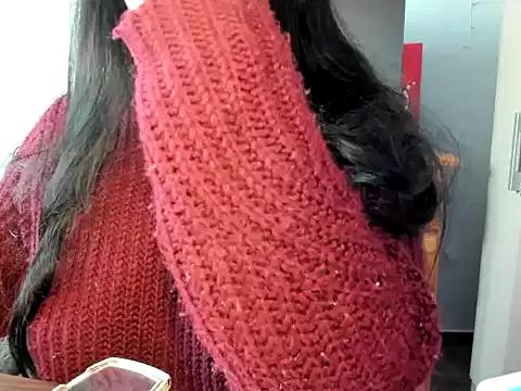 _Emily_vixen from StripChat is Freechat