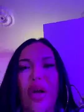 _MelinaCurves_ from StripChat is Freechat