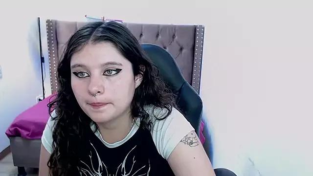 _MoonBlue_ from StripChat is Freechat