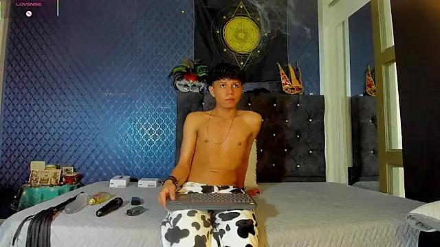 Teen sex cams free adult cams: check-out the satisfaction of conversing and c2c with our stunning models, who will teach you all about seduction and dreams with their smoking hot shapes.