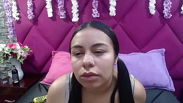 _Violeta_18 from StripChat is Freechat