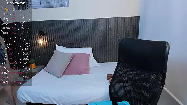 Teen sex cams free adult cams: check-out the satisfaction of conversing and c2c with our stunning models, who will teach you all about seduction and dreams with their smoking hot shapes.