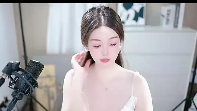 abbyli12 from StripChat is Freechat