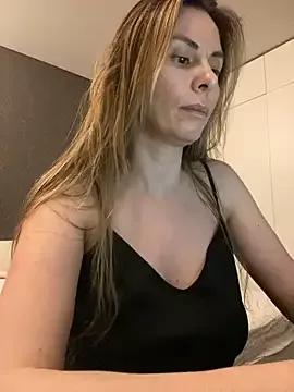 abbyluvxx_ from StripChat is Freechat