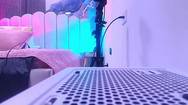 Teen sex cams free adult cams: check-out the satisfaction of conversing and c2c with our stunning models, who will teach you all about seduction and dreams with their smoking hot shapes.