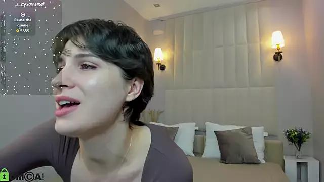 Adeline_Perle from StripChat is Freechat
