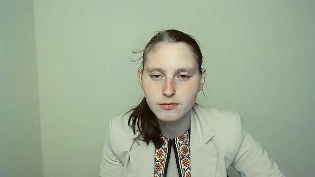 AdrianaRich_ from StripChat is Freechat