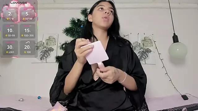 Ainoa_Pink from StripChat is Freechat