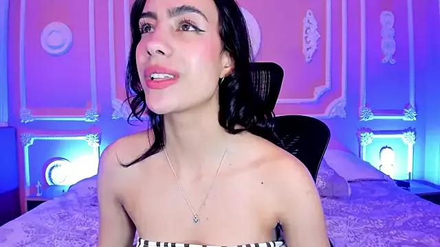 aitana_johns from StripChat is Freechat