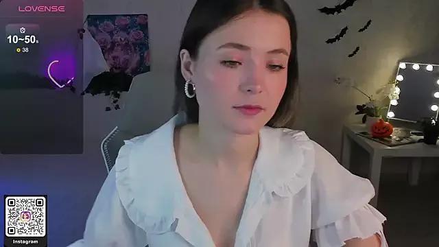 Akemila from StripChat is Freechat