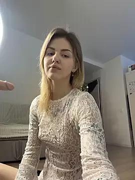 AkulinaGold from StripChat is Freechat