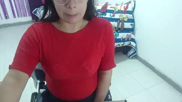 Alanafire from StripChat is Freechat