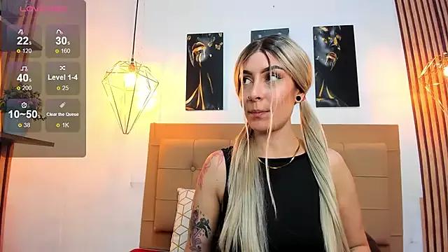 alesziarose from StripChat is Freechat