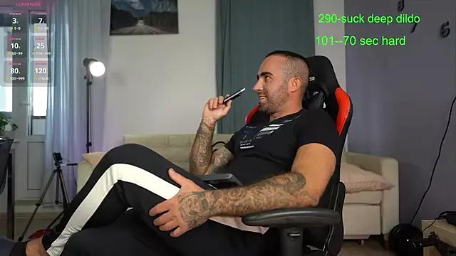 Alex_xxx from StripChat is Freechat