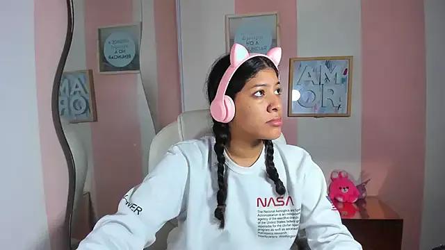 Alexa_Fiury from StripChat is Freechat