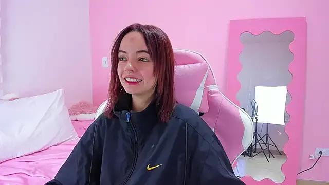 alexaa_fox from StripChat is Freechat