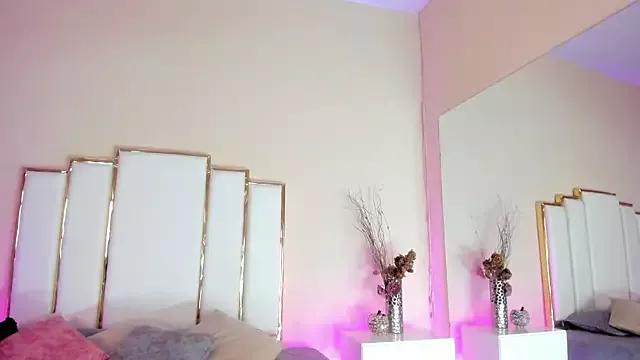 Alexandraa_Gomez from StripChat is Freechat