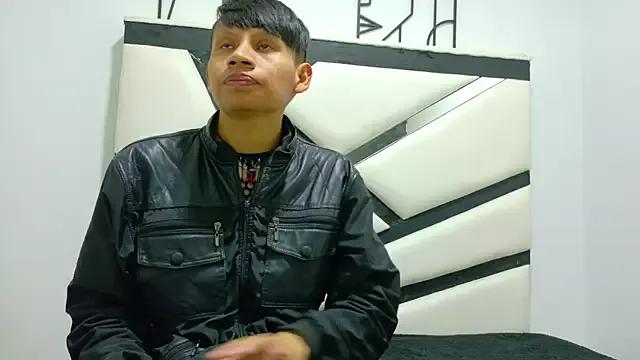 ALEXANDRO_BOVER from StripChat is Freechat