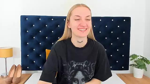 Teen sex cams free adult cams: check-out the satisfaction of conversing and c2c with our stunning models, who will teach you all about seduction and dreams with their smoking hot shapes.