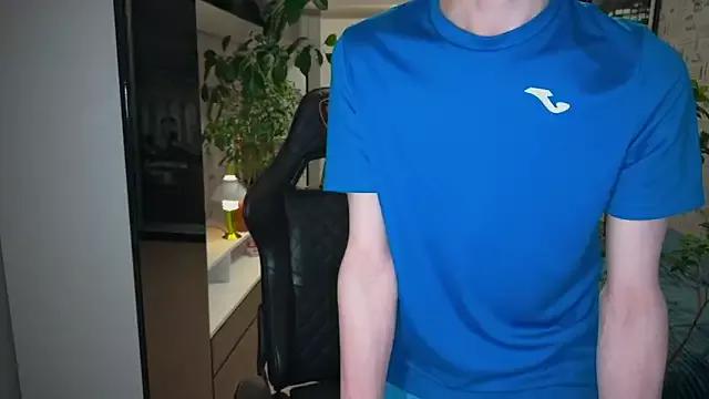 AlexFH from StripChat is Freechat