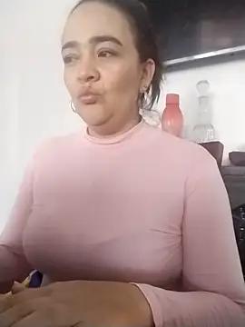 Alice-17 from StripChat is Freechat